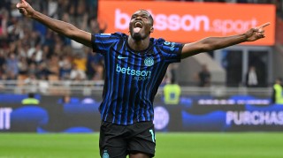 （体育）足球——意甲：国际米兰胜都灵